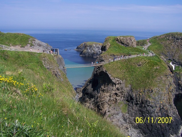 100_0548_med